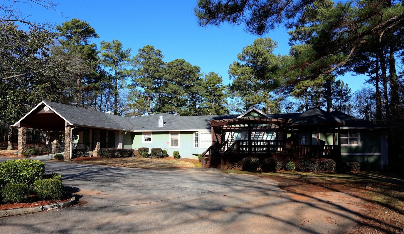 Exterior view of the Rising Star Personal Care Home