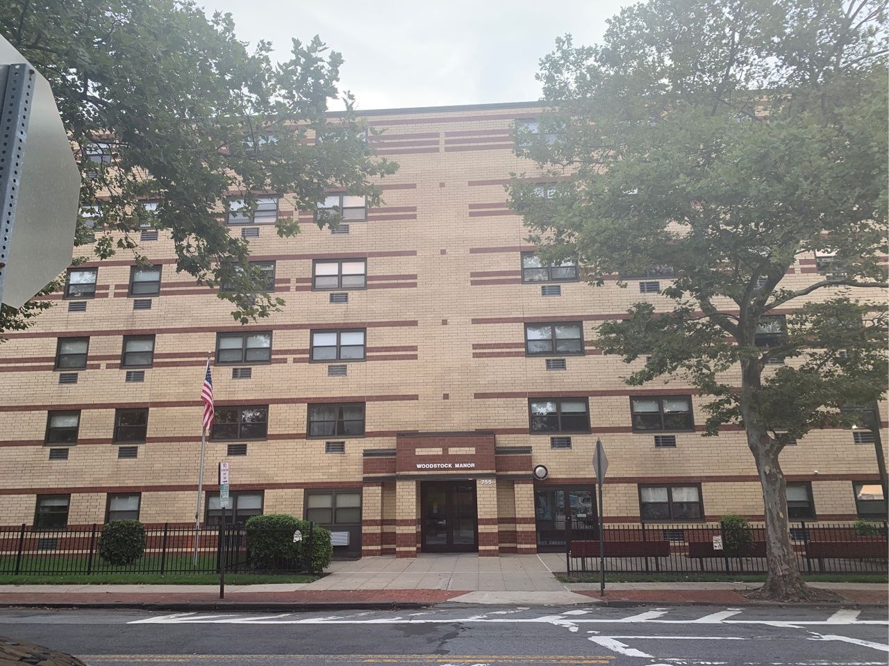 Exterior view of Woodstock Manor facility