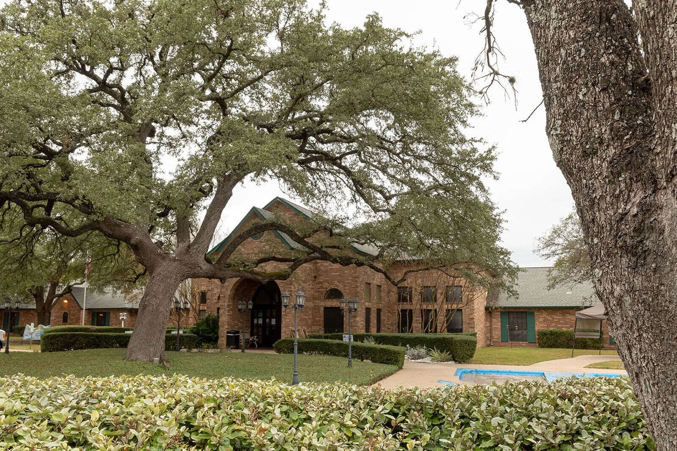 Exterior view of the Brush Country Nursing and Rehabilitation building