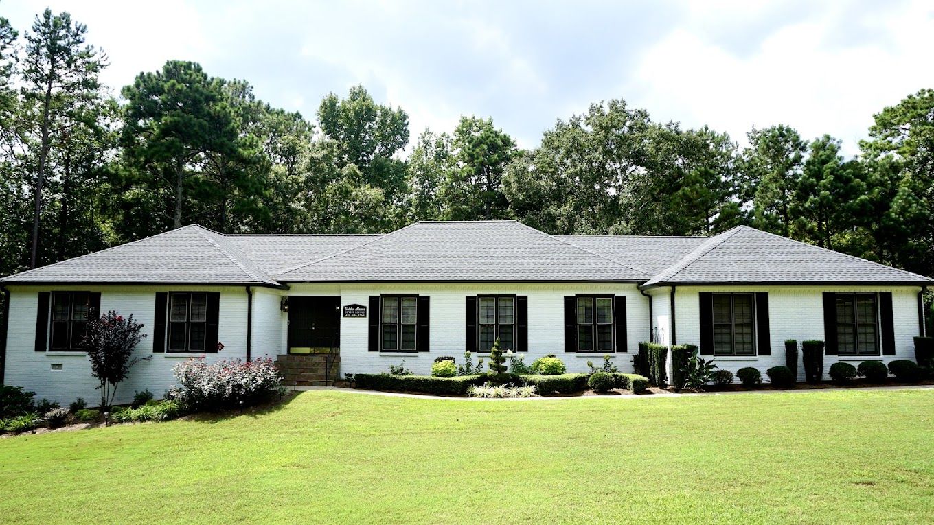 Exterior view of Golden Manor Senior Living building
