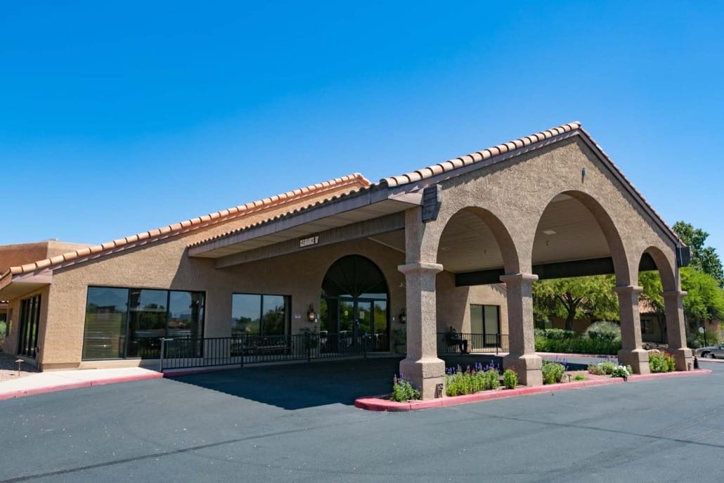 Exterior view of La Cañada Care Center building