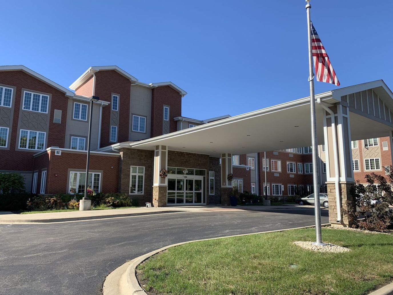 Entrance view of Lacey Creek Supportive Living facility
