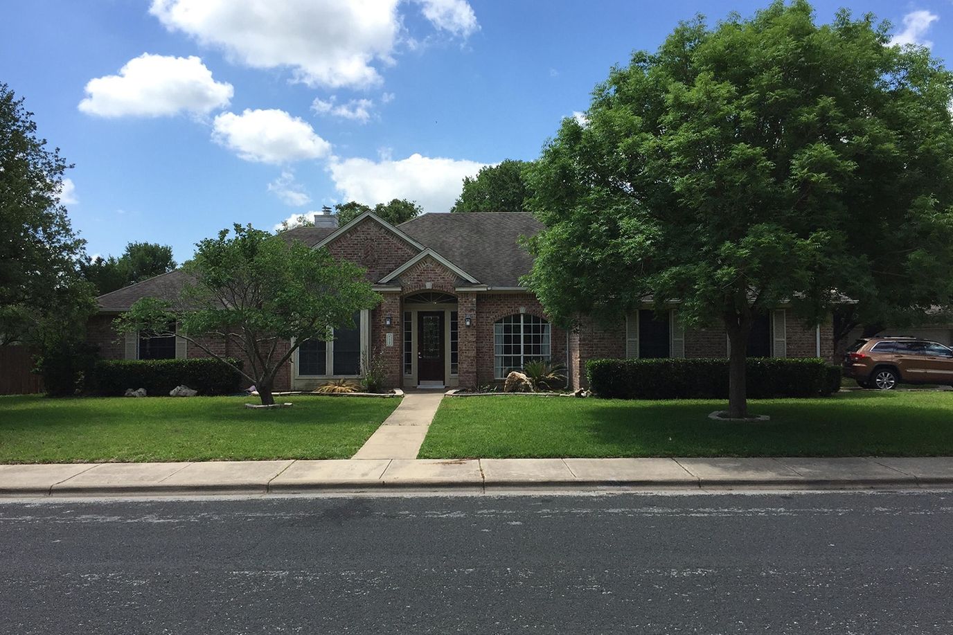 Exterior view of a single-story assisted living home