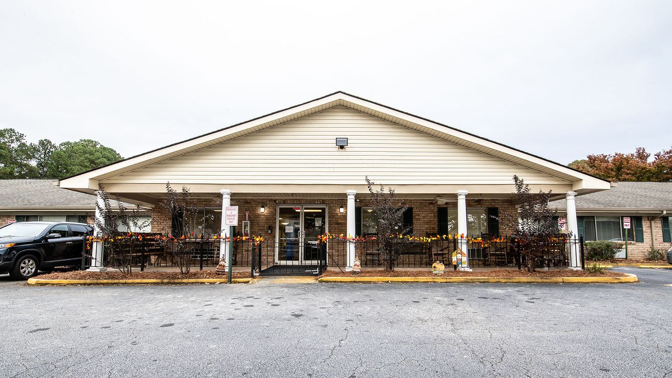 Exterior view of the Parkside Post Acute and Rehabilitation Center