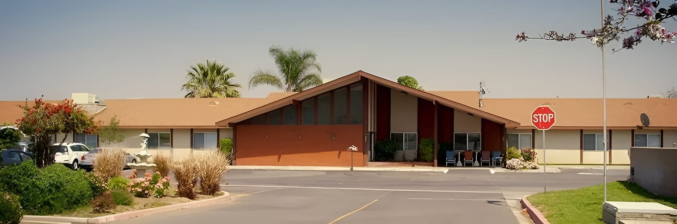 Exterior view of the Rialto Assisted Living facility