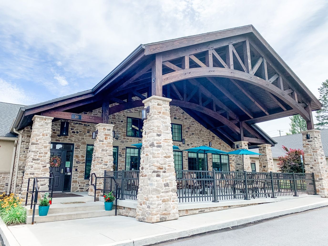 Exterior view of South Mountain Memory Care facility