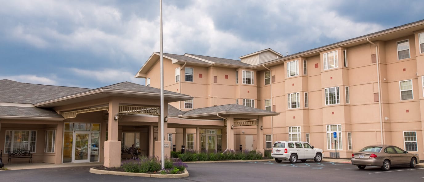 Exterior view of Veranda Gardens facility entrance