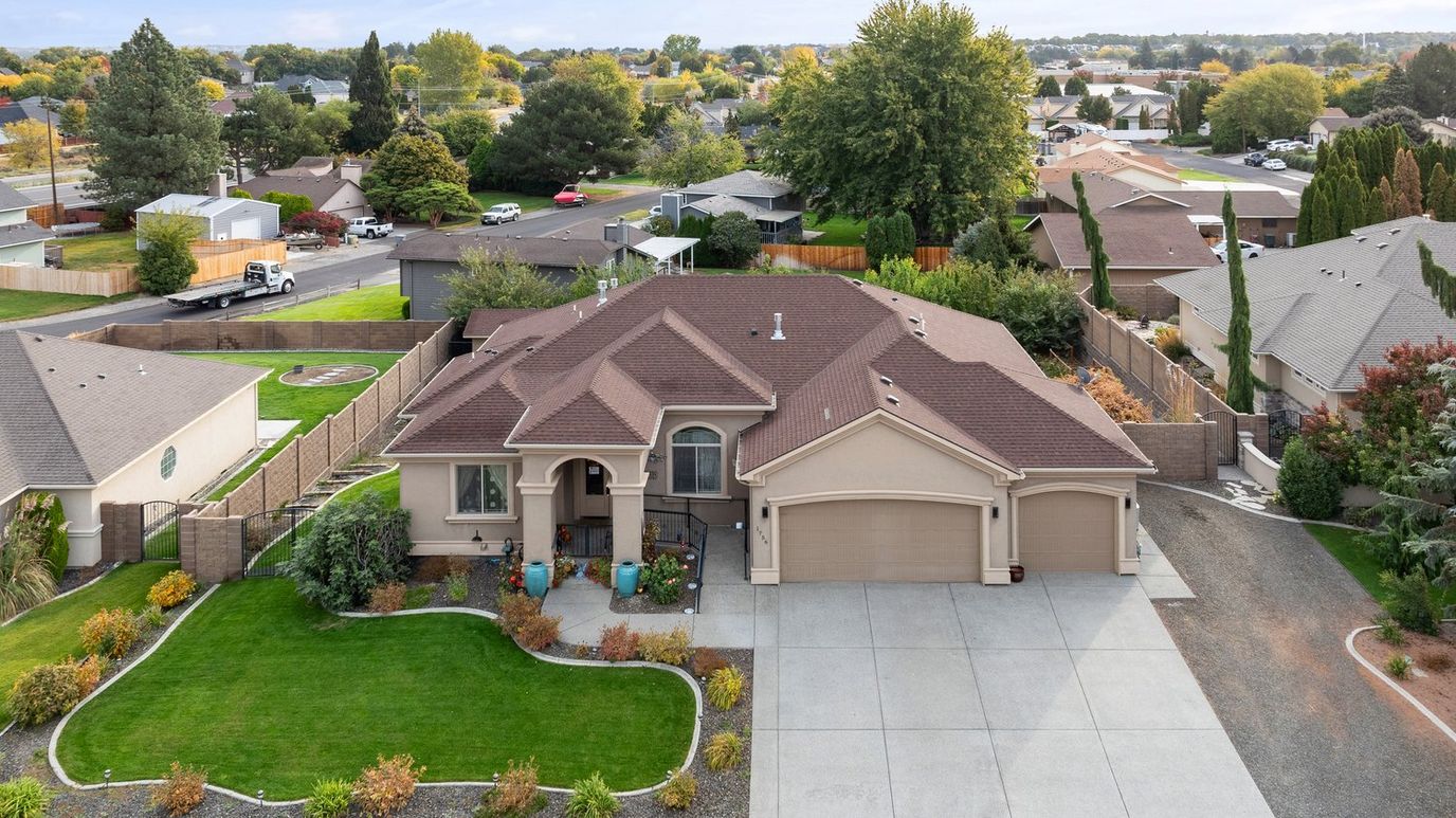 Aerial view of Badger Mountain Adult Family Home with gardens
