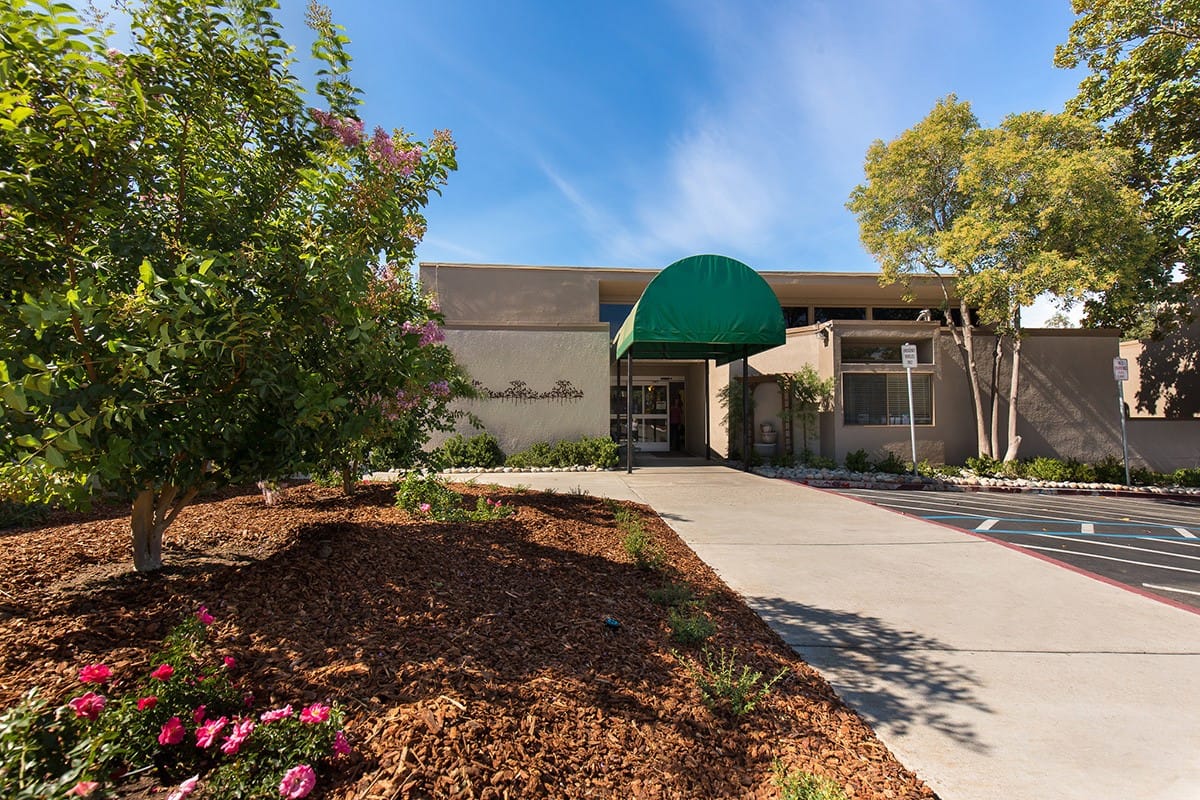 The entrance of Diablo Valley Post Acute facility