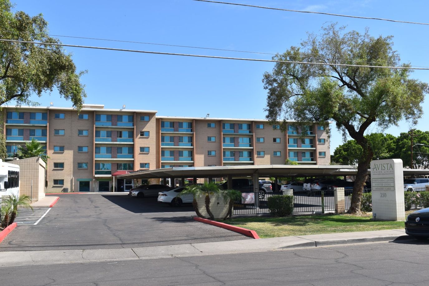 Exterior view of Avista Senior Living North Mountain
