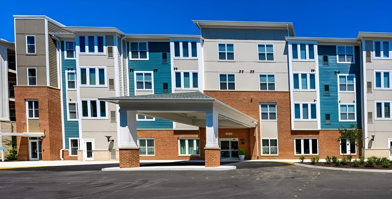 Exterior view of Aspire at West End facility