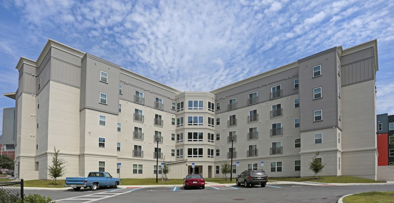 Exterior view of the Arbors at Tumblin Creek building
