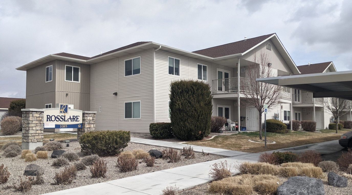 Exterior view of Rosslare Senior Apartments