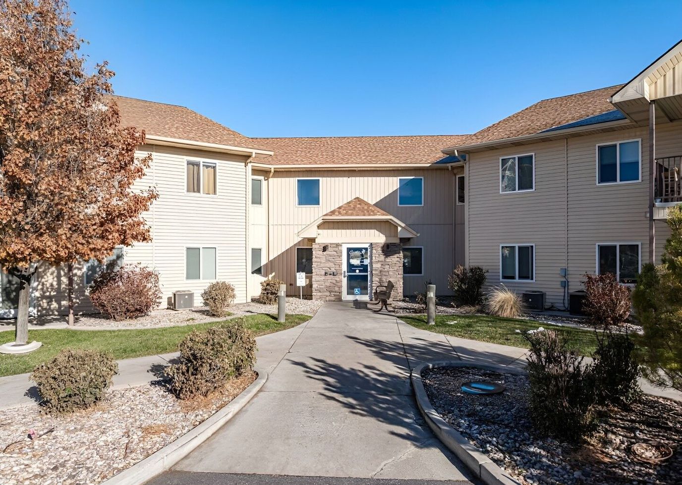 Exterior view of Cardona Senior Apartments