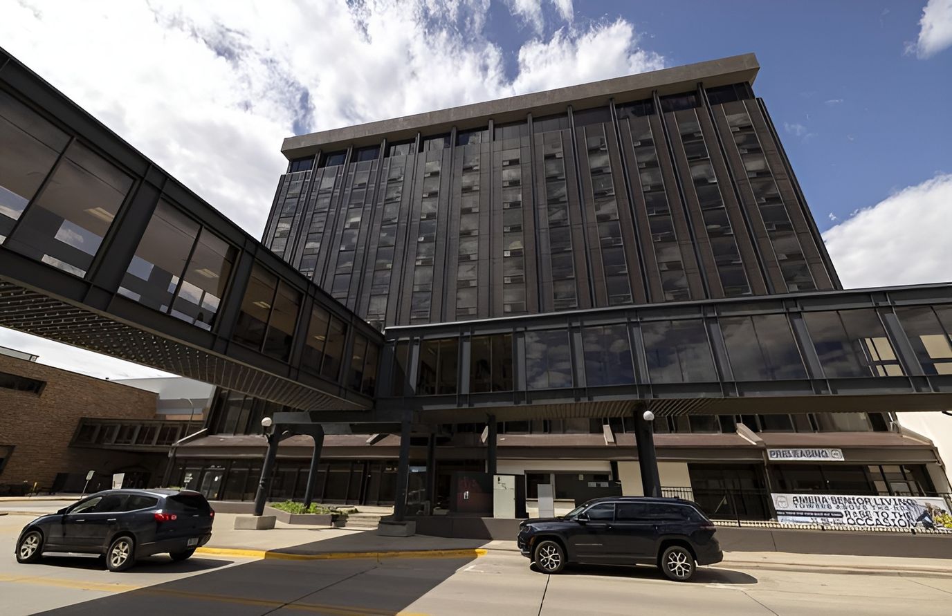 Exterior view of Amera Senior Living facility