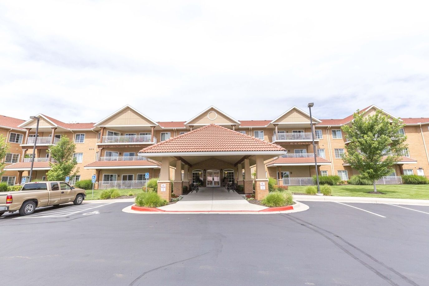 Front entrance of Mission Square Independent Senior Living
