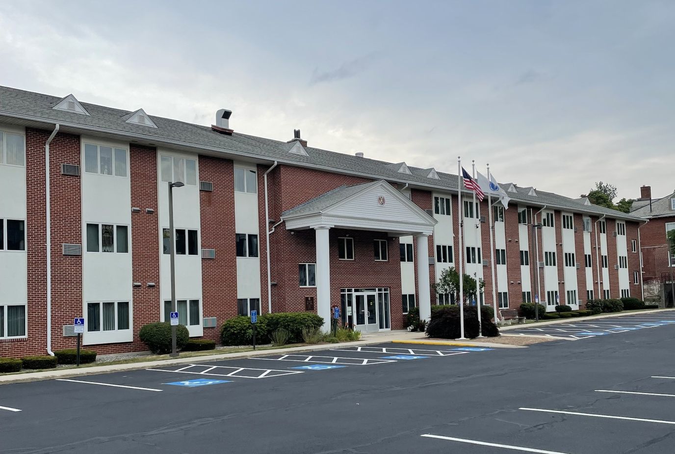Exterior view of AHEPA 39 Senior Apartments building