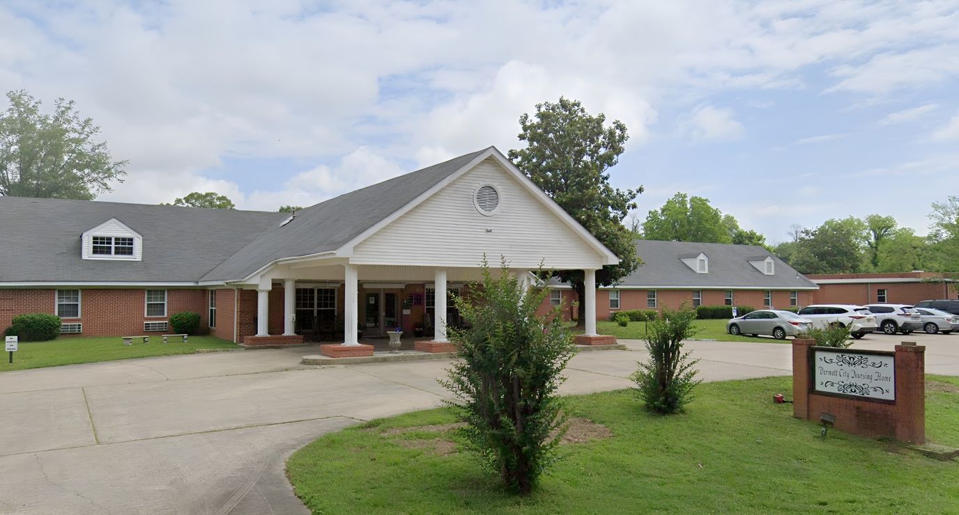 Exterior view of Dermott City Nursing Home