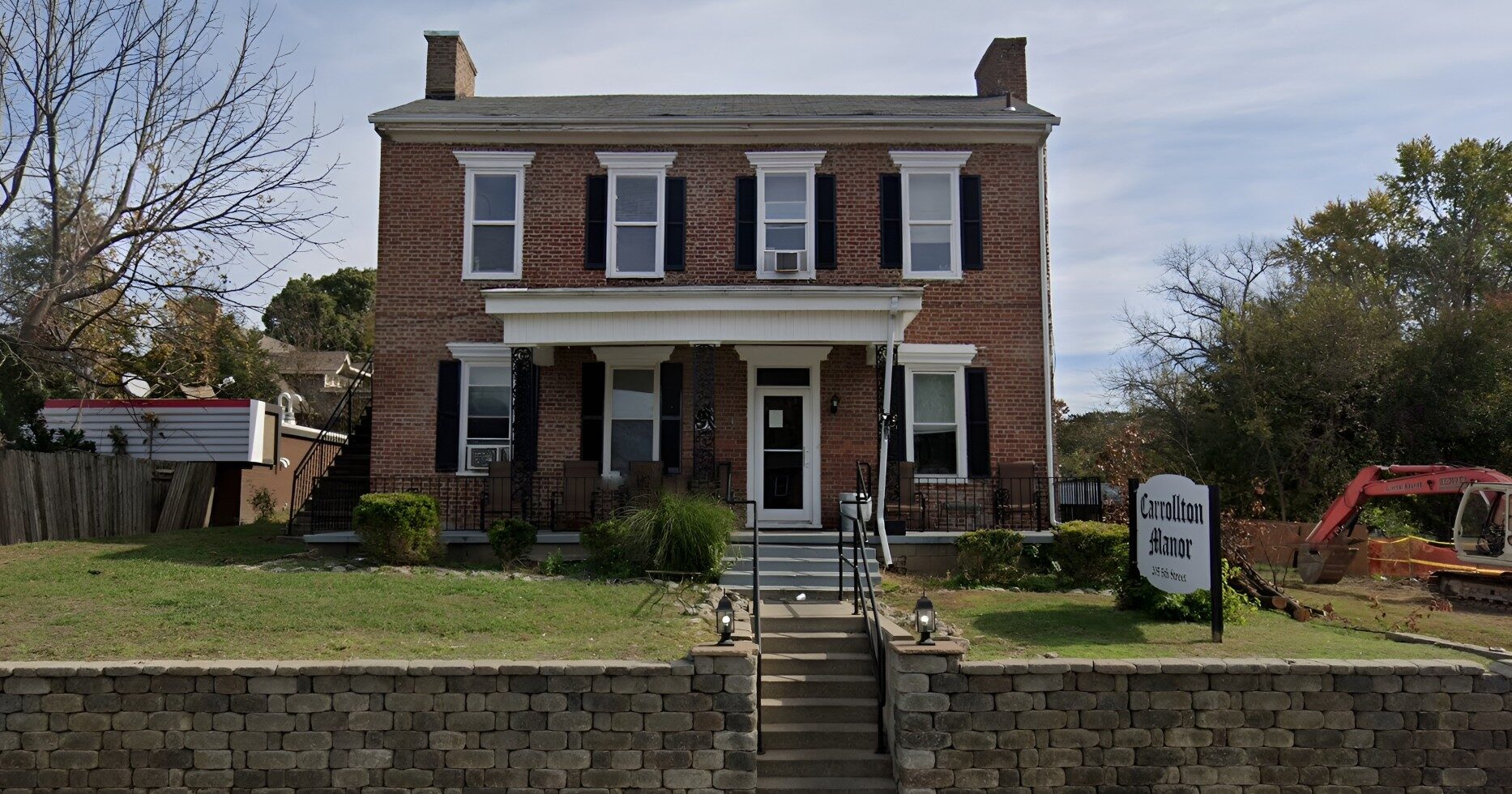 Carrollton Manor