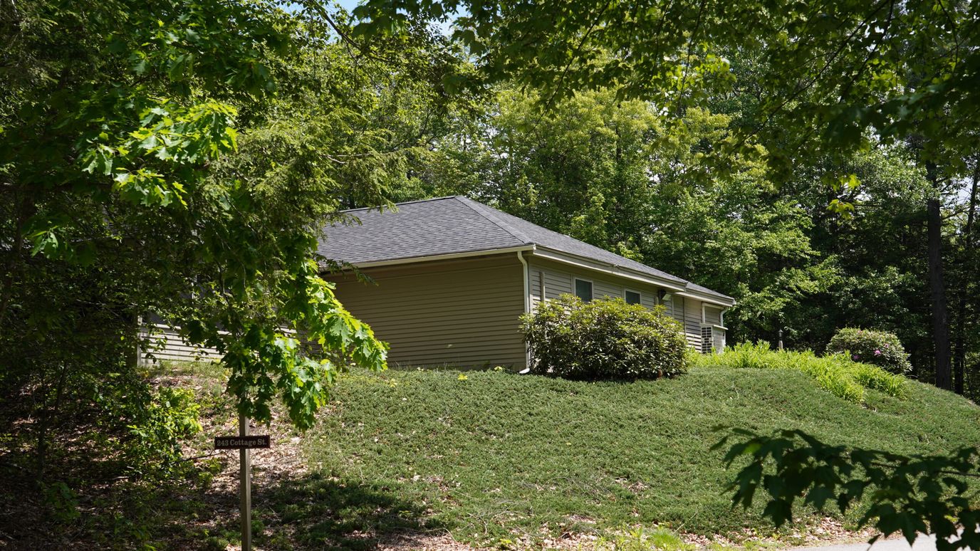 Cottage Hill Home