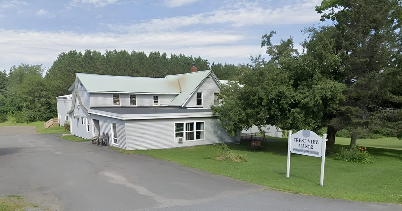 Crest View Manor