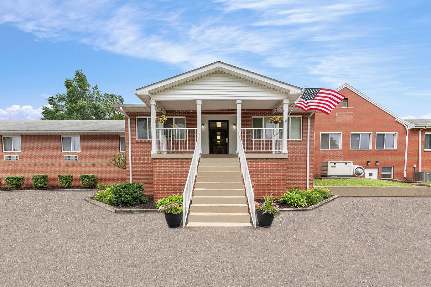 Front view of Sienna Hills Nursing & Rehabilitation entrance