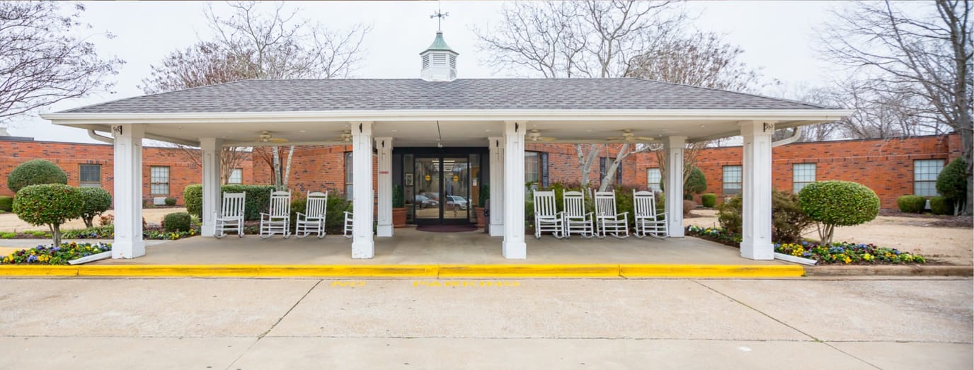 Front entrance area of Maplewood Health Care Center with seating