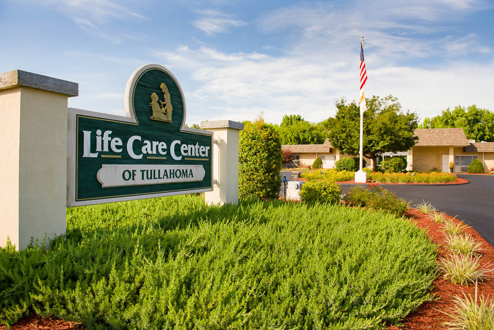 Exterior sign of Life Care Center of Tullahoma