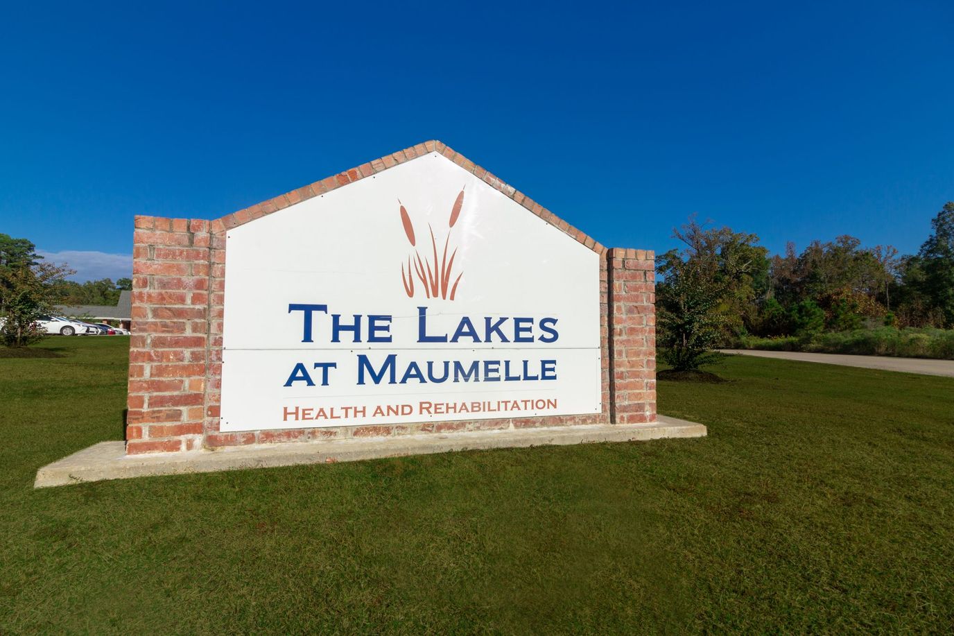 Sign for The Lakes at Maumelle facility