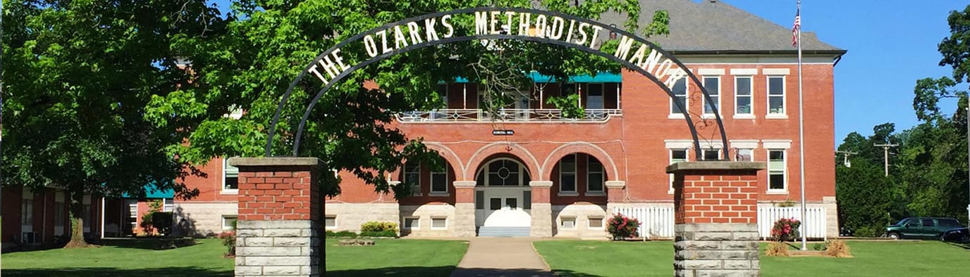 Front view of the Ozarks Methodist Manor entrance