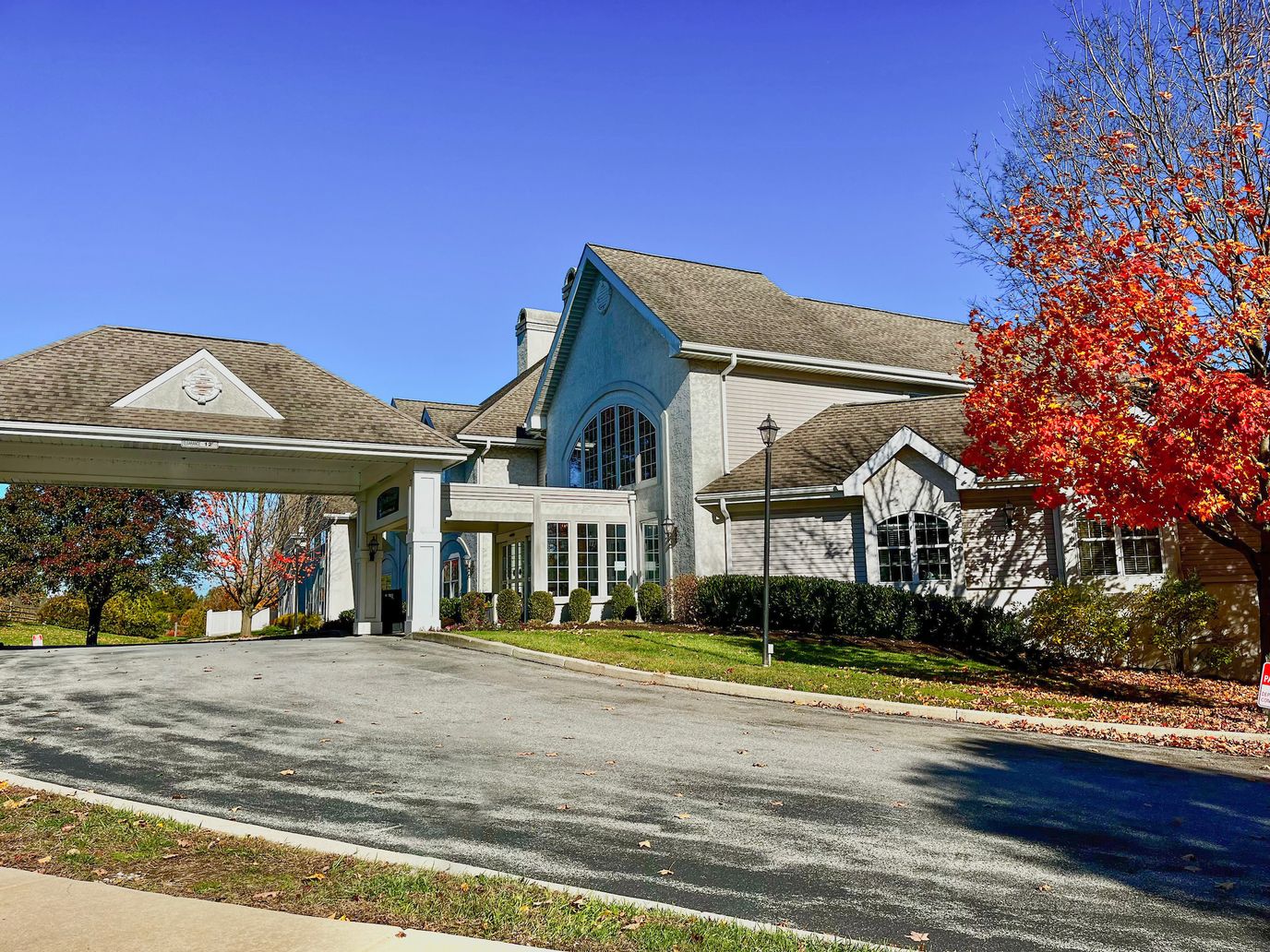 Exterior view of Bellingham at West Chester facility