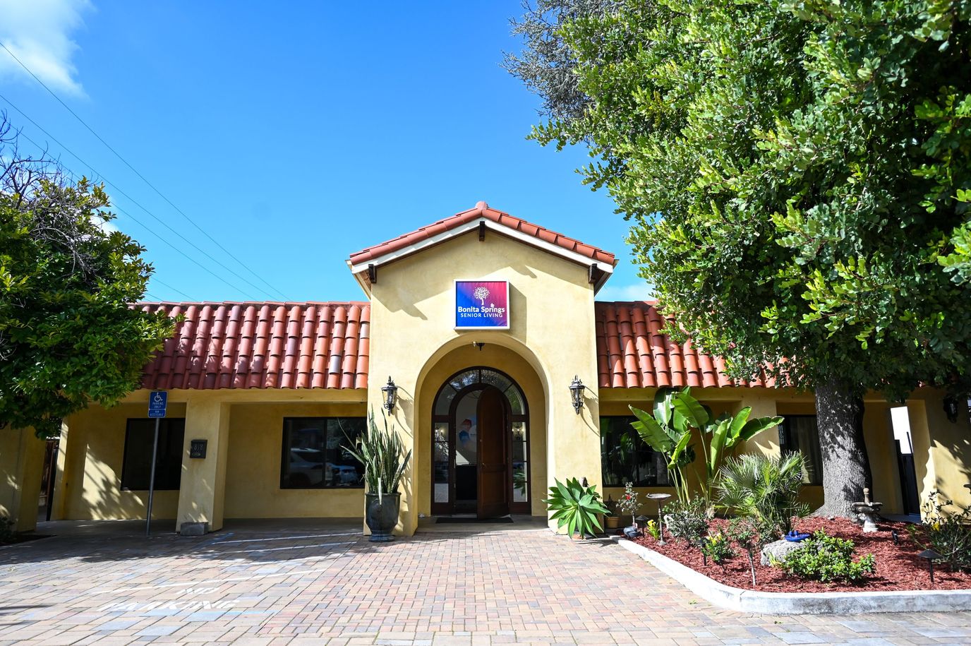 Exterior view of Bonita Springs Senior Living facility