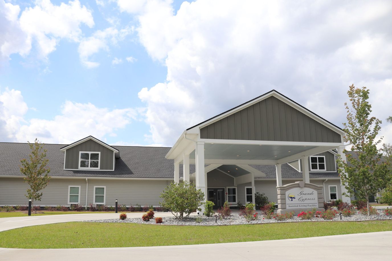 Front exterior view of Grande Cypress assisted living facility