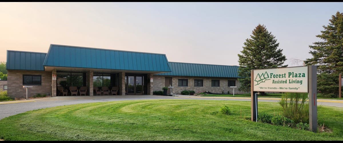 Exterior view of Forest Plaza Assisted Living building
