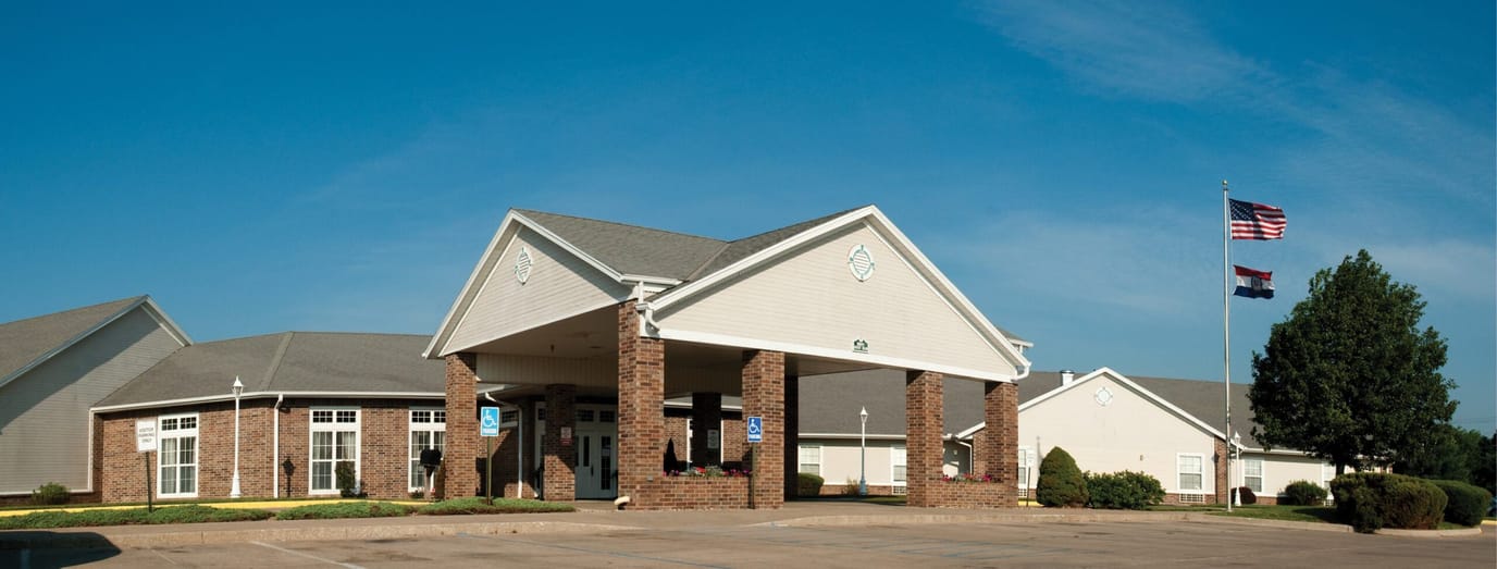 Exterior view of Crown Rehab and Healthcare Center