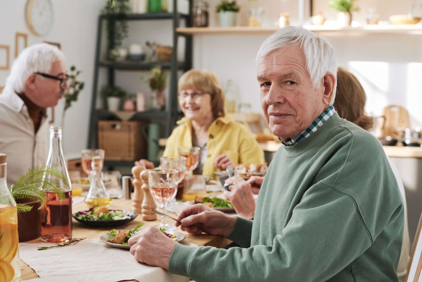 Livingston Post Acute Care, nursing home in Livingston, NJ — Residents enjoying a meal together in a dining area