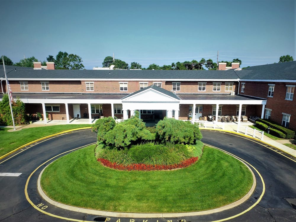 Aerial view of the Smithtown Center building entrance