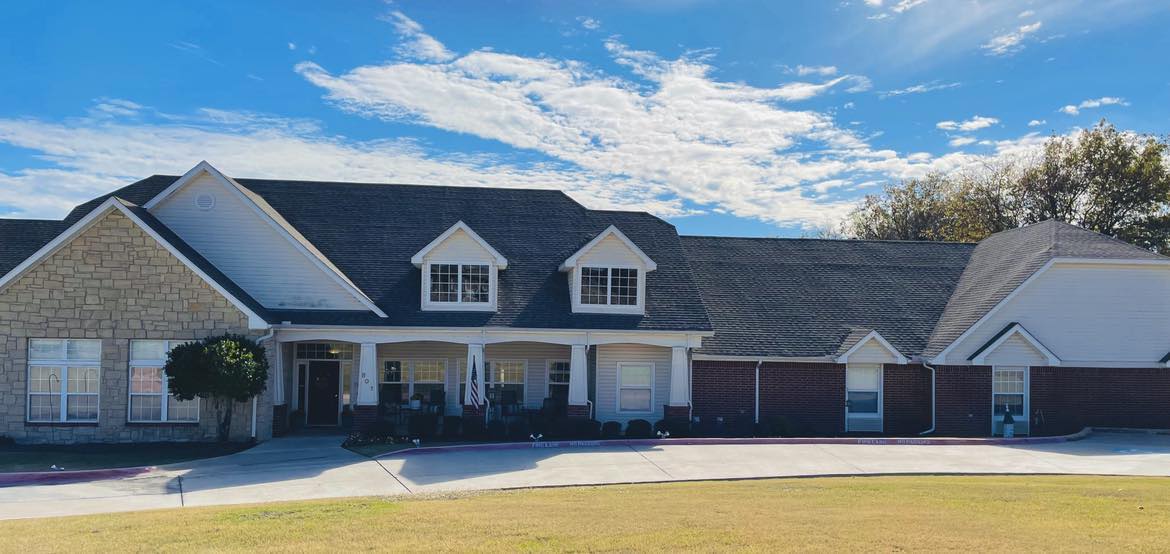 Exterior view of Kyrie Assisted Living facility