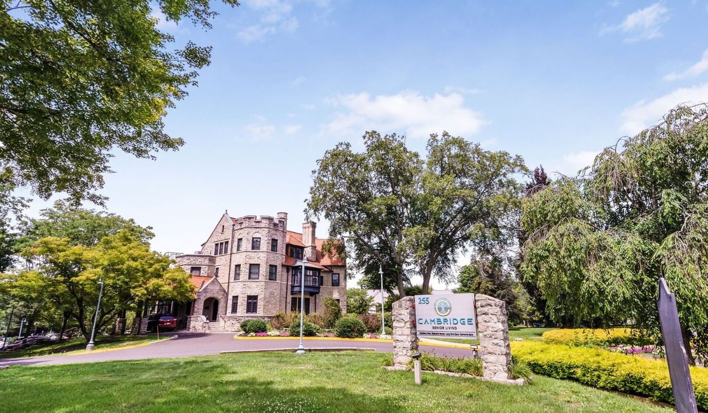 Exterior view of Cambridge Rehabilitation & Healthcare Center