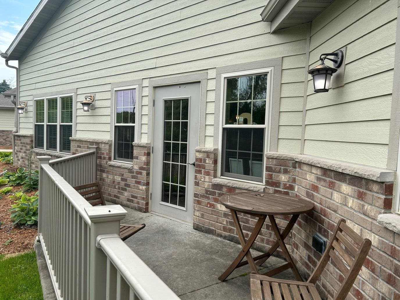 Outdoor seating area with a view of the building