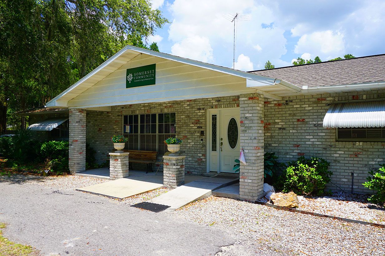 Exterior view of Somerset Community assisted living facility