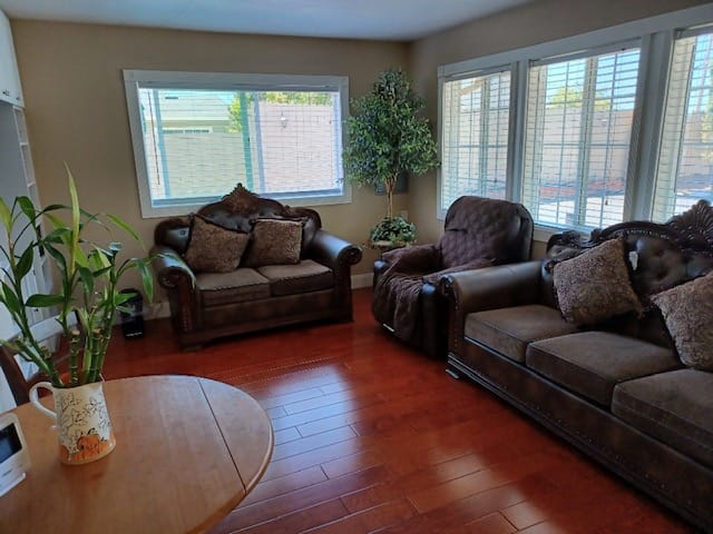 Welcome Home – Castro Valley