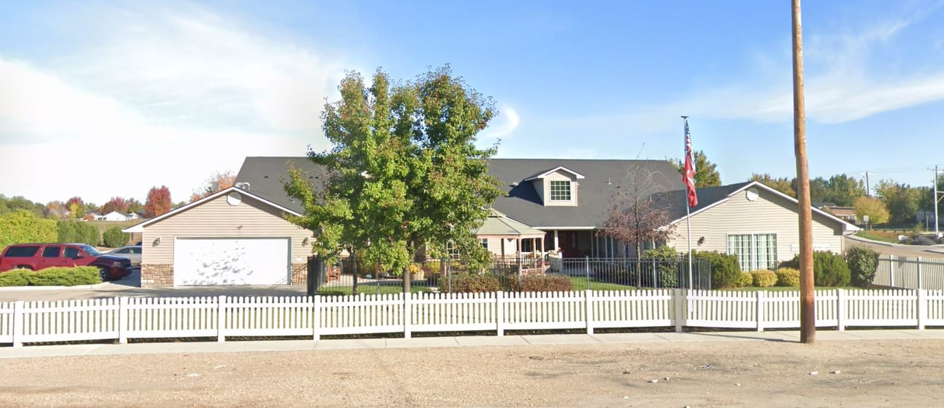 Exterior view of The Cottages of Middleton