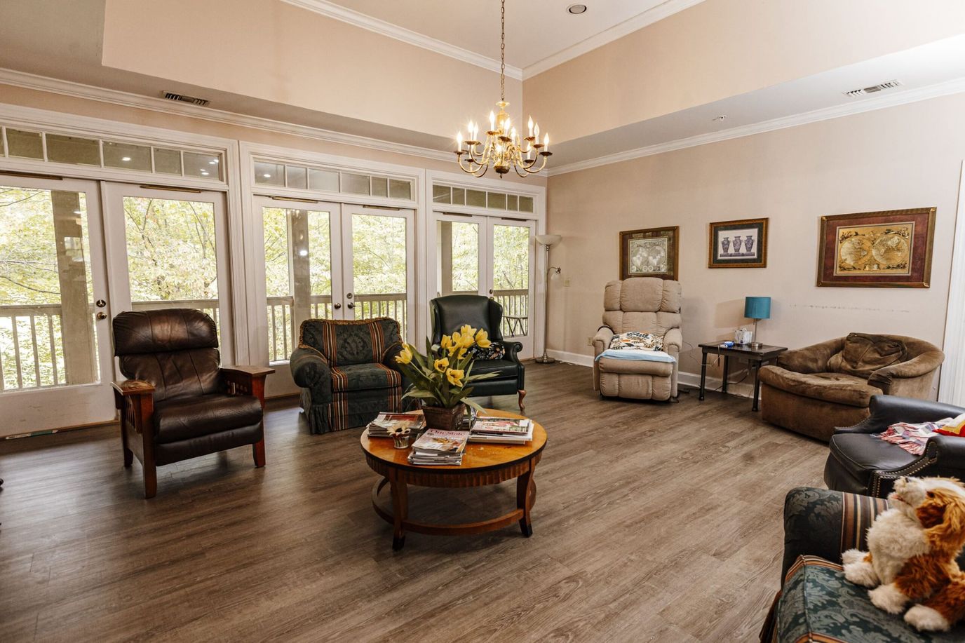 Comfortable living room with seating and a coffee table