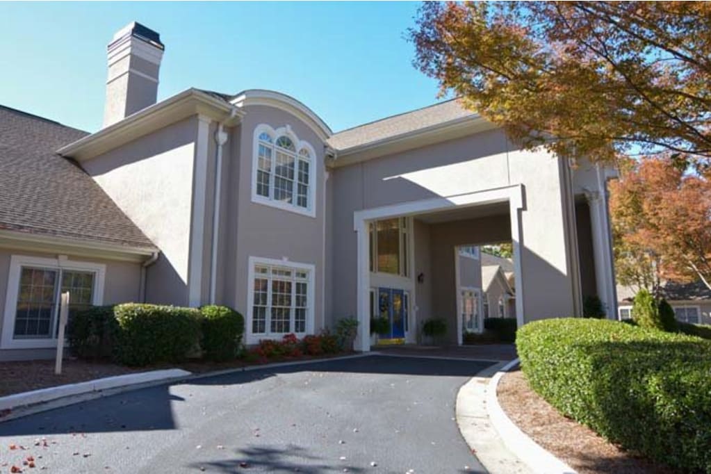 Exterior view of Regency House of Buford
