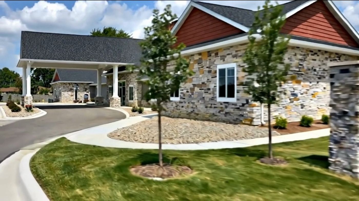 Video tour: Hampton Manor of Taylor