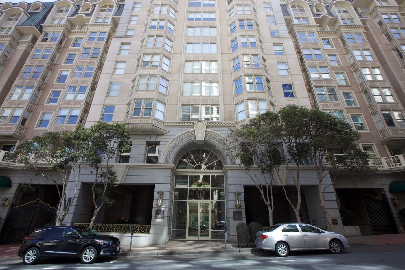 Video tour: San Francisco Towers