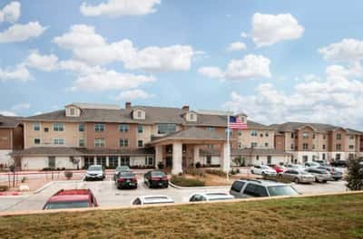 Emerald Oaks Retirement Resort - Senior Living Facility