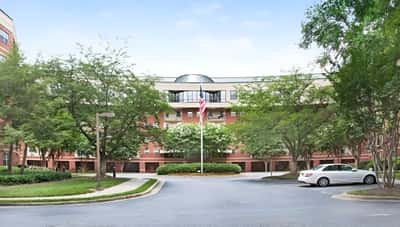 Sunrise at Huntcliff Summit I - Senior Living Facility