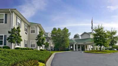 Atria Forest Lake - Senior Living Facility